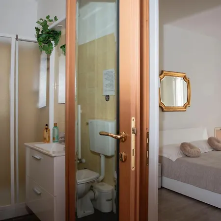 Priscilla Nel Golfo Delle Meraviglie Гостевой дом Специя