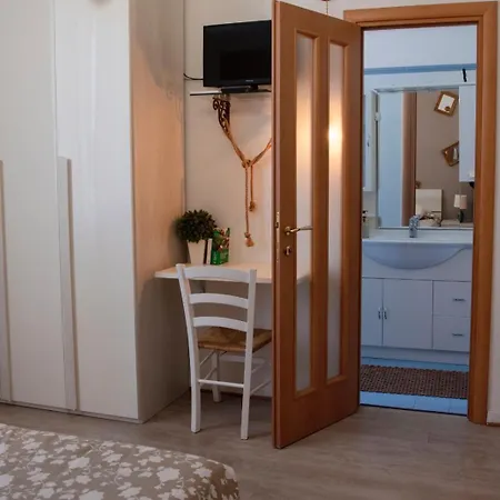 Priscilla Nel Golfo Delle Meraviglie 3* Специя